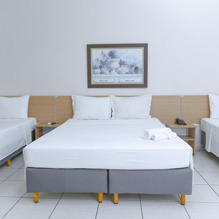 Hotel Equinocios Executive Баркарена Екстериор снимка