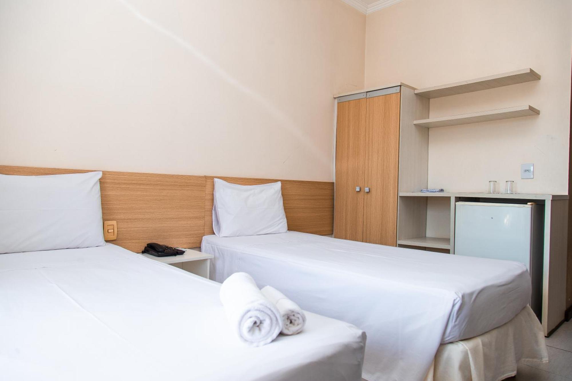 Hotel Equinocios Executive Баркарена Екстериор снимка