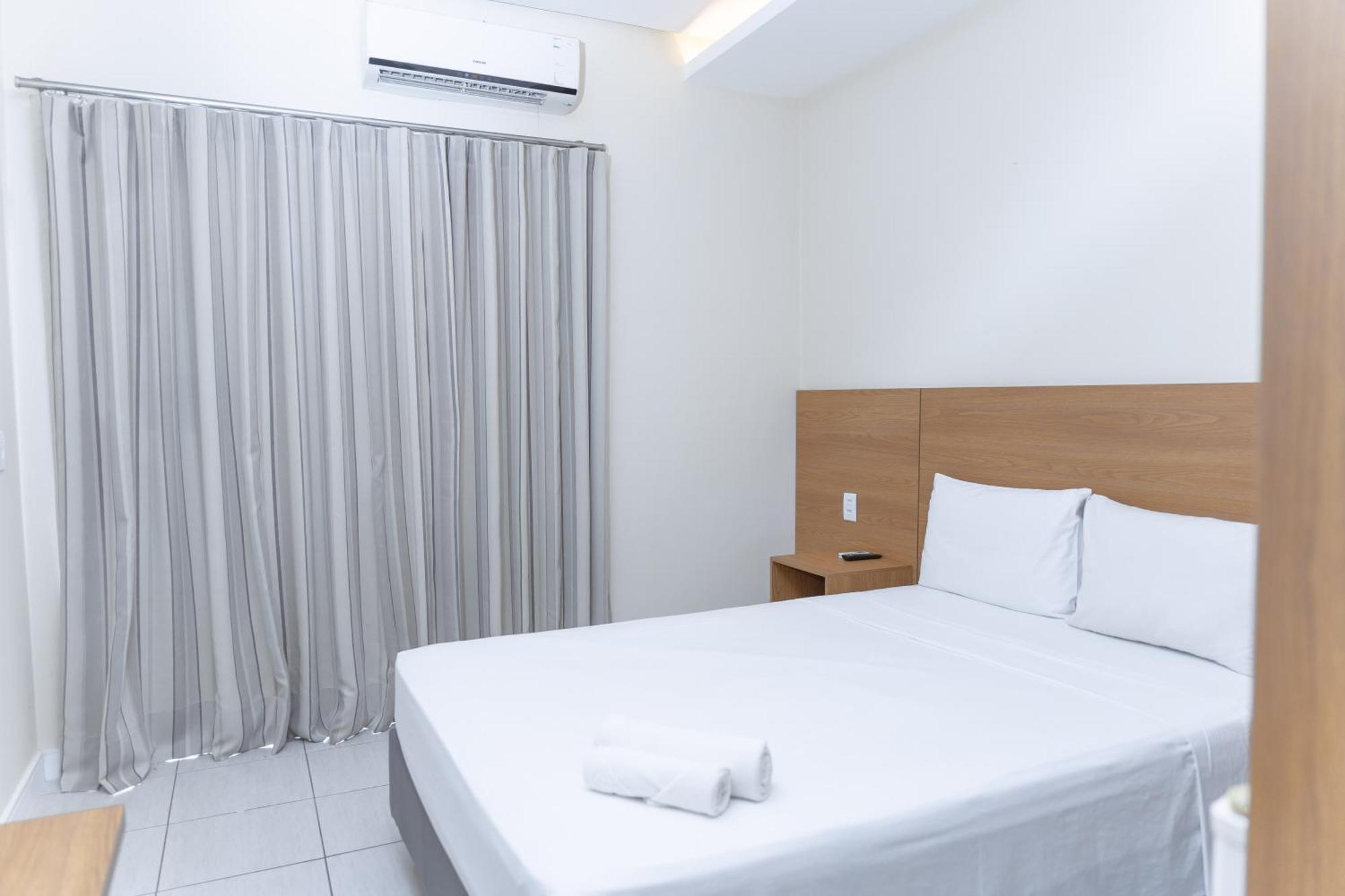 Hotel Equinocios Executive Баркарена Екстериор снимка